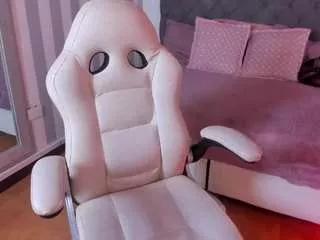 samantacruz on CamSoda 