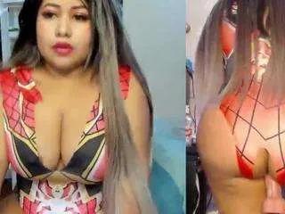 sara-seexy on CamSoda 