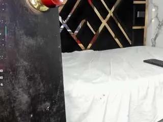 sara-tompsonn on CamSoda 