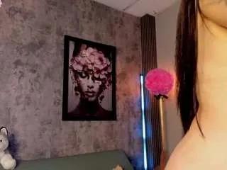 sarawolff on CamSoda 