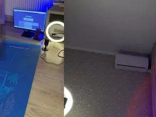 Offline sashalong13 on CamSoda