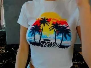 sassyt33n on CamSoda 