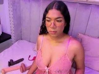 seshat-hitt on CamSoda 