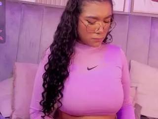 seshat-hitt on CamSoda 