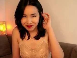 shandateneyck — tease with my skirt [41 tokens remaining]