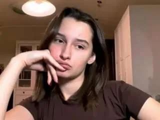 strong-magic — Flash boobs [333 tokens remaining]