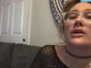 suziieq23 on CamSoda