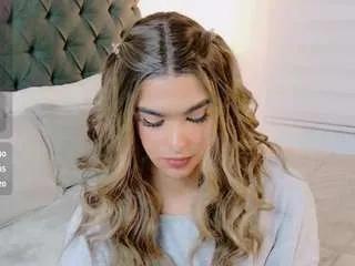 sweettcamila699 on CamSoda 