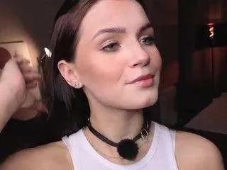 synne-g1ows on CamSoda 