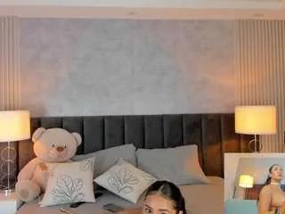 viioletlover on CamSoda 