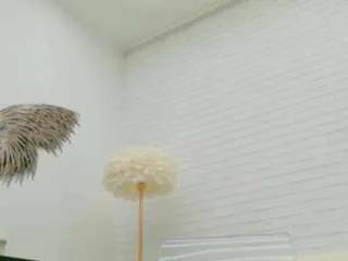 vikafever — My very first orgasm here ! [999 tokens remaining]