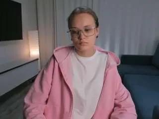 vivianthom on CamSoda 