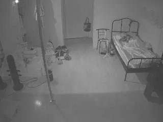 voyeurcam-celticiron-01 on CamSoda