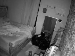 voyeurcam-hornyhostel-03 — chat