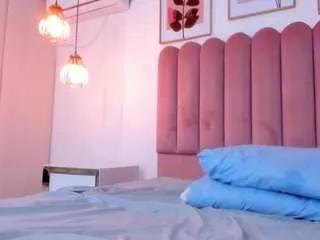 yayisvega on CamSoda