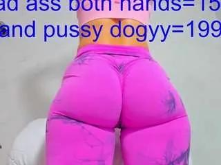 yummyass4u on CamSoda 