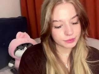 zoegarcia — Golden Ticket Show: my pussy (100 tokens per ticket)