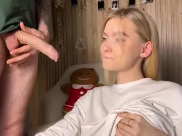 Offline adele_nick2202 on Chaturbate