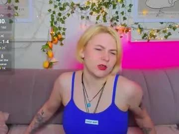 alice_maurik — milk on bare tits [299 tokens left]  #pregnant #saggyboobs #puffynipples #slut #blonde
