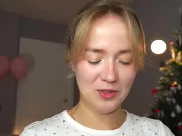 Offline aluntick on Chaturbate