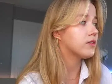 Offline aluntick on Chaturbate