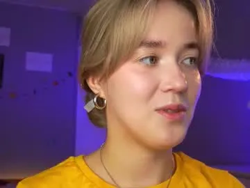 Offline aluntick on Chaturbate