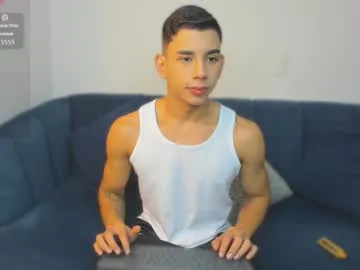 Offline andrew_twink18 on Chaturbate