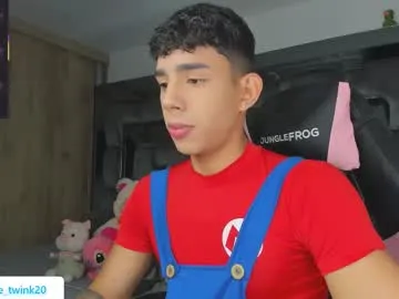 Offline andrew_twink18 on Chaturbate