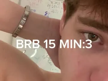 Offline andyjey_ on Chaturbate