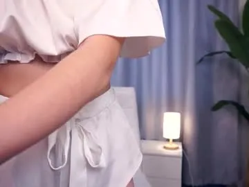 Offline angelicapretybb on Chaturbate