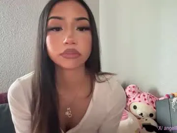 Offline angelllsworlddd on Chaturbate