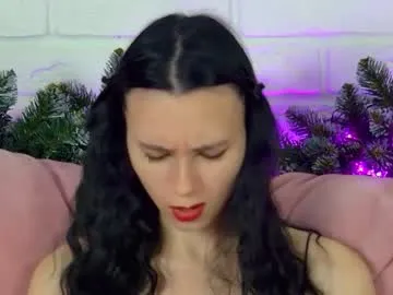 Offline arinakubrick on Chaturbate