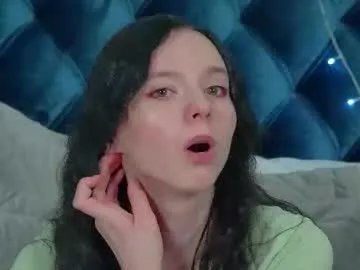 Offline arinakubrick on Chaturbate