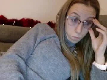 Offline barelylegalblondy on Chaturbate