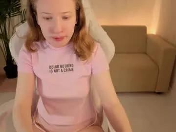 bella_keyt — GOAL: slap my ass [15 tokens remaining] I'm new here, can you help me? #18 #smalltits #daddysgirl #skinny #cute