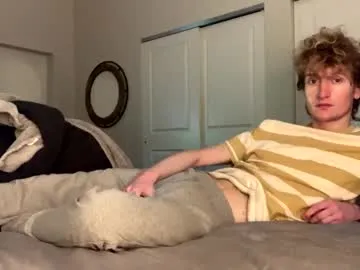 Offline blonde_boi99 on Chaturbate