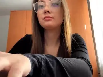 Offline blossomroady on Chaturbate