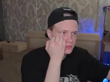 cactusjames_69 — Take off t-shirt and flex biceps [77 tokens left] #shy #pvt #bigass #uncut #young