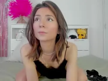 Offline crystalnut on Chaturbate