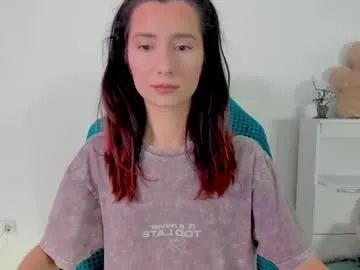 Offline crystalnut on Chaturbate