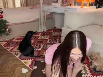 Offline cuteelsa_ on Chaturbate