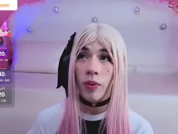 Offline daripqueen on Chaturbate