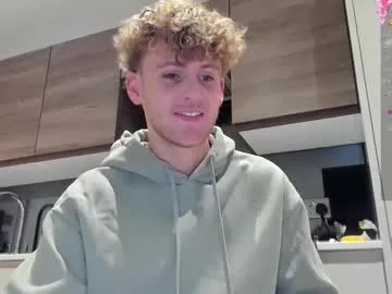 Offline dominantalex182 on Chaturbate