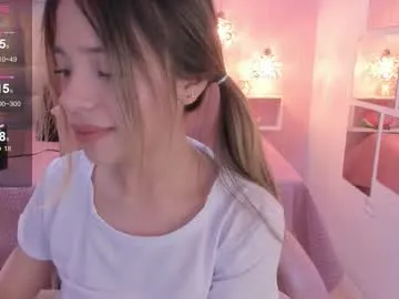 Offline dulce_powl on Chaturbate