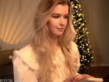 Offline eli_journey on Chaturbate