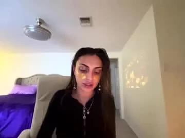 ella_ella_ella_ay on Chaturbate 
