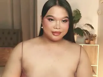 Offline ellise_husson on Chaturbate