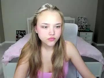 flooora_0 on Chaturbate 