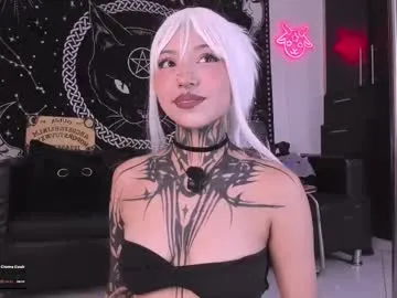 Offline hazellwitch on Chaturbate