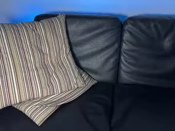 Offline kleotwink_ on Chaturbate